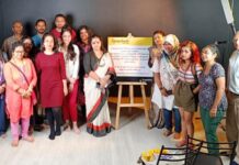 Lampshade Writers’ debut poetry reading session tugs at the heartstrings of avid poetry lovers in city